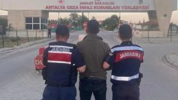 Eski Muhtar Yol Kenarında Ölü Bulundu: Katili Antalya’da Yakalandı!