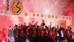 Eskişehirspor’un Zaferi Taraftarlarla Kutlandı