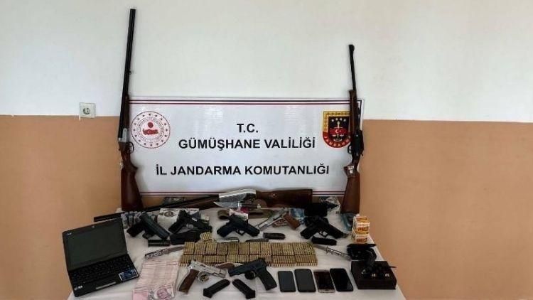 Ev Değil Sanki Cephanelik
