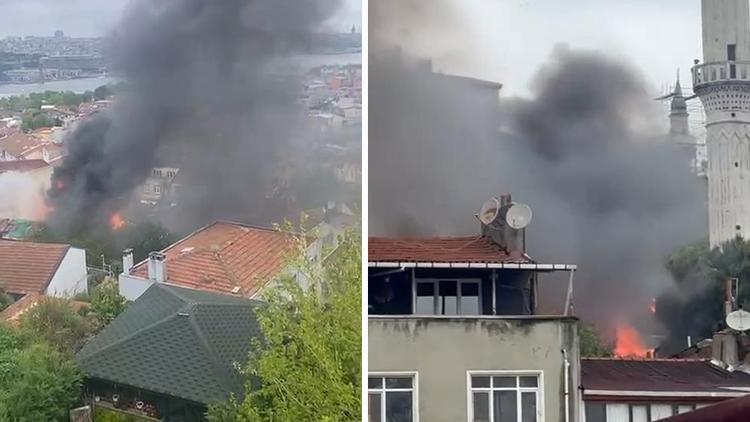 Fatih’te 3 Gecekondu Yangını: İtfaiye Ekipleri Olay Yerinde