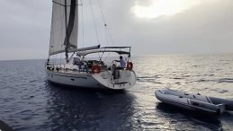 Fethiye’de Yelkenli Teknede 33 Kaçak Göçmen Ele Geçirildi