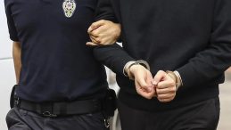 Firari Şüpheli Kız Arkadaşının Evinde Ele Geçirildi!