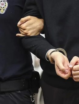 Firari Şüpheli Kız Arkadaşının Evinde Ele Geçirildi!