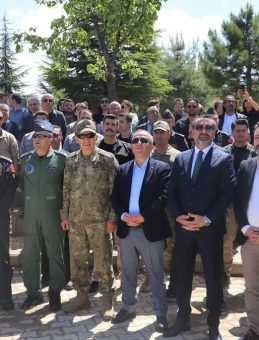 Fırat Üniversitesinin 50. Yılı, SOLOTÜRK’ün Etkileyici Gösterisiyle Kutlandı
