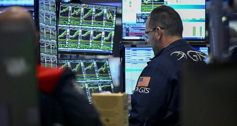 FOMC Tutanakları Öncesi Beklenti: Piyasalar Nefesini Tutmuş Durumda