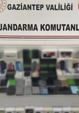 Gaziantep’te 2 Milyon TL Değerinde Kaçak Telefon Ele Geçirildi