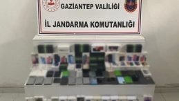 Gaziantep’te 2 Milyon TL Değerinde Kaçak Telefon Ele Geçirildi