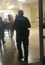 Genç Kız İş Arkadaşı Tarafından Bıçaklandı