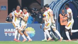 Göztepe Galibiyetle Sezonu Tamamladı