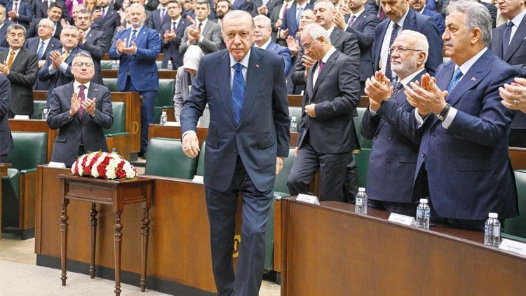 Grup Toplantısında Muhalefete Yüklendi: ‘Şeffaf Olacaklardı Bantçı Olup Çıktılar’