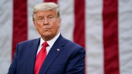 Gümrük Krizi Ertelendi: Trump, AB’ye Ek Süre Tanıdı