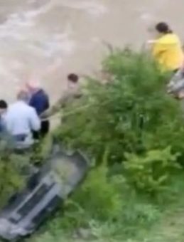 Gümüşhane’nin Kelkit İlçesinde Feci Trafik Kazası: 1 Ölü, 2’si Çocuk 4 Yaralı