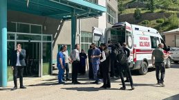 Hakkari’de Servis Minibüsü Takla Attı; 13’ü Öğrenci 14 Yaralı