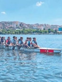Haliç’te ‘fetih’ yarışı