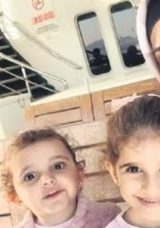 Heyelan Kurbanı Baba ve Kızları İçin Karanfilli Anma