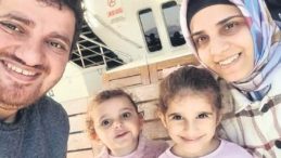 Heyelan Kurbanı Baba ve Kızları İçin Karanfilli Anma