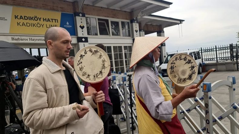 İlk Görüşme Gerçekleşti: Japon Barış Elçisi Anlaşmanın Sağlanması İçin Dua Etti