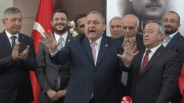 İşçiler Grevde, Belediye Borç İçinde