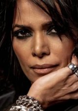 İsrailli Şarkıcının İstanbul Konseri İptal Edildi