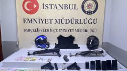 İstanbul Polisinden Aranan Şahıslara Operasyon: Şüphelilerin Saklandığı Adreste Bacadan Keleş Çıktı