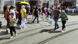 İstanbul’da Sıcak Hava Etkisini Gösterdi