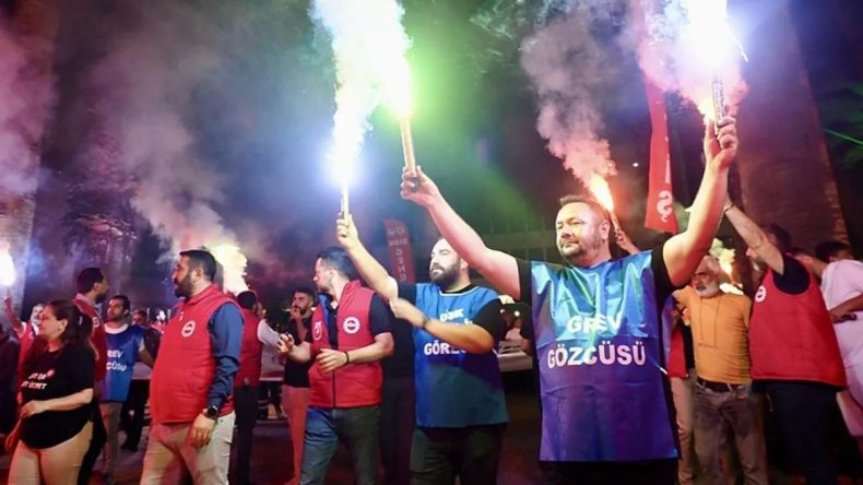 İzmir Büyükşehir Belediyesi İşçileri Grevde
