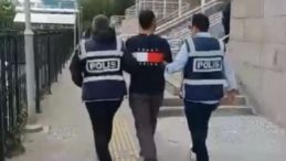 İzmir’de Filmi Aratmayacak Kovalamaca! Polisten Kaçan Uyuşturucu Taciri Tutuklandı
