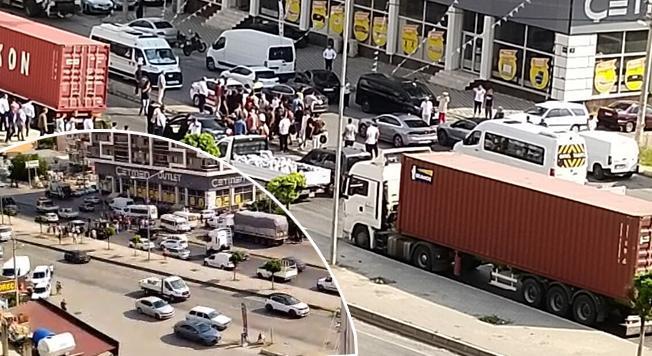 İzmir’de Otomobile Tüfekli Saldırı; 3 Kişi Hayatını Kaybetti, 1 Yaralı