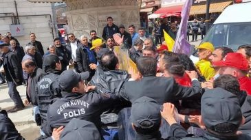 Kars’ta 1 Mayıs Yürüyüşünde Gergin Anlar