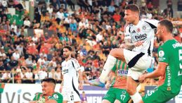 Kartal Ağır Yaralı!