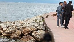 Kocaeli’de Sır Dolu Olay: Sahilde Kayalıklar Üzerinde Erkek Cesedi Bulundu!