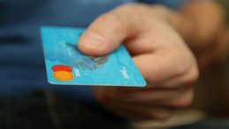 Kolay Kazanç Vaadiyle Dolandırıcılık! Ticaret Bakanlığı’ndan Banka Hesabı Uyarısı