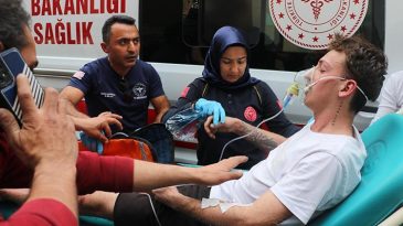 ‘Korku Evi’nde Kaza: 3 Kişiyi Mahalleli Kurtardı