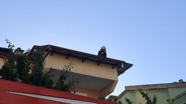 Korkunç Olay! Eşiyle Tartışan Adam Evi Ateşe Verdi