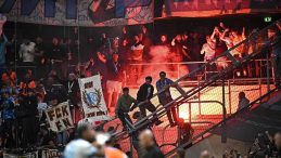 Le Havre – Marsilya Maçında Şok Anlar! Tribünler Sahaya İnmeye Çalıştı