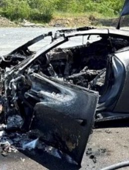Lüks Araç Alev Alev Yandı! Yanan Araç Beşiktaş Başkanı Serdal Adalı’nın Oğluna Ait Çıktı