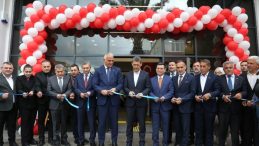 Metruk bina modern kütüphaneye dönüştü; açılışı Kültür ve Turizm Bakanı Ersoy yaptı