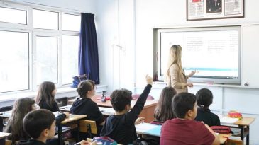 Öğretmenlerin il içi isteğe bağlı yer değiştirme başvuruları 12 Mayıs’ta başlıyor