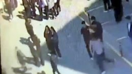 Okul Bahçesinde Arkadaşını Bıçaklayan Öğrenci Gözaltına Alındı