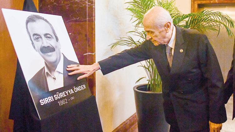 Önder’e Veda… Bahçeli, 99 Gün Sonra Meclis’te