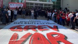 Otobüsler Garajda, İşçiler Meydanda: İzmir’deki Grev Vatandaşı Zorda Bıraktı