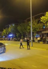 Otomobil, İki Kadına Çarptı: 2 Ölü