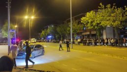 Otomobil, İki Kadına Çarptı: 2 Ölü