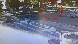 Otomobil Kazasında Hayatını Kaybeden Liseli Kübra’nın Güvenlik Kamerası Görüntüleri Ortaya Çıktı