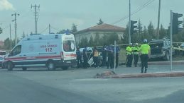 Otomobil ve Kamyonet Çarpıştı: 2 Kişi Hayatını Kaybetti, 4 Yaralı
