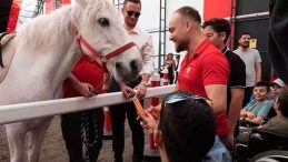 Özel Çocuklar ve Atlar Arasında Gönül Köprüleri Kuruldu!