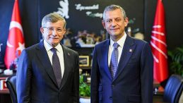 Özel, Davutoğlu ile Buluştu