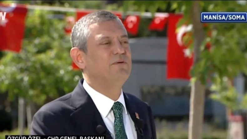 Özgür Özel’den Şaibeli Diplomaya Dikkat Çeken Savunma: Fatih Sultan Mehmet Olsaydı…