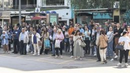 Parayı şaibeli kurultaya, konsere harcadınız, otobüse para kalmadı