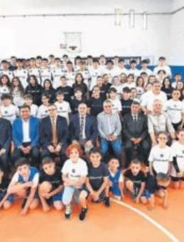 Pertevniyal Spor Salonu Yenilendi